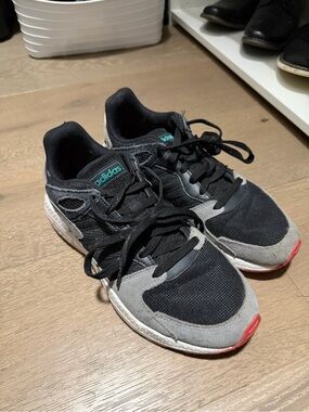 adidas Black & Gray Women's Sneakers